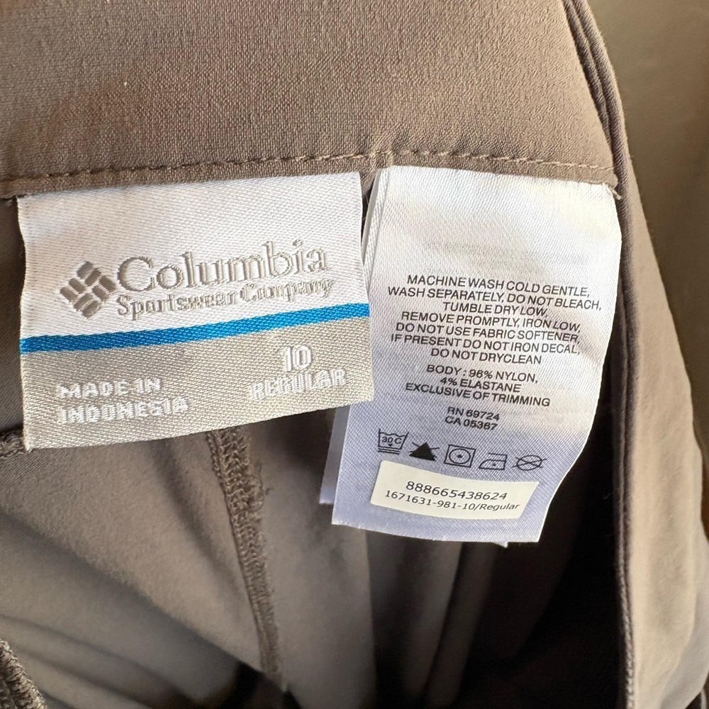 Columbia Omni-Shield Gray Pants sz 10 hiking trails preloved - Picture 9 of 9